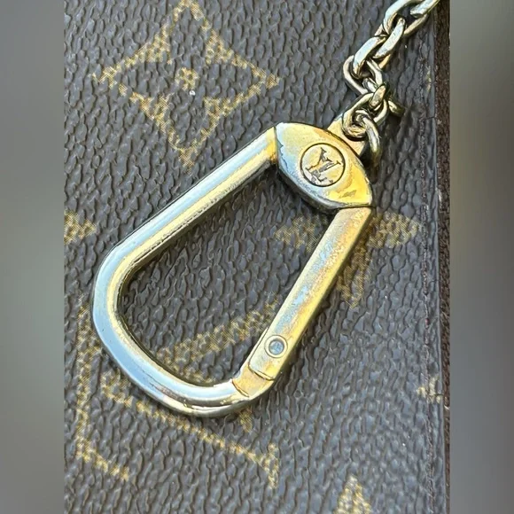 Louis Vuitton key pouch key cles iconic monogram canvas - Picture 10 of 15